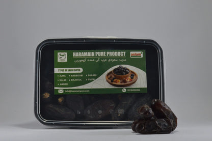 Packaged dates with a green label on a gray background